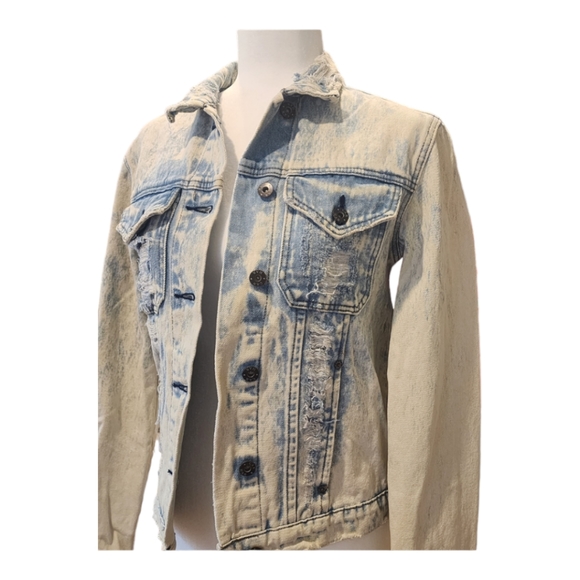 Designer Carmar Distressed Acid Wash, 100% Cotton Jean Jacket Size: S - Picture 2 of 10